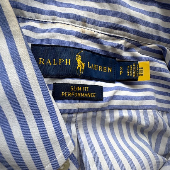 RALPH LAUREN BUTTON UP SHIRT. - Picture 2 of 3